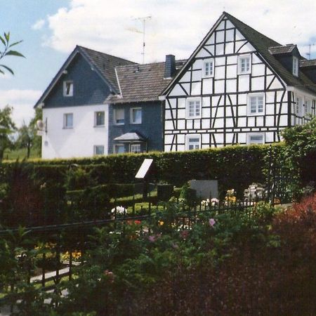 Monteurhotel Garni Alter Olper Hof Lindlar Exterior foto