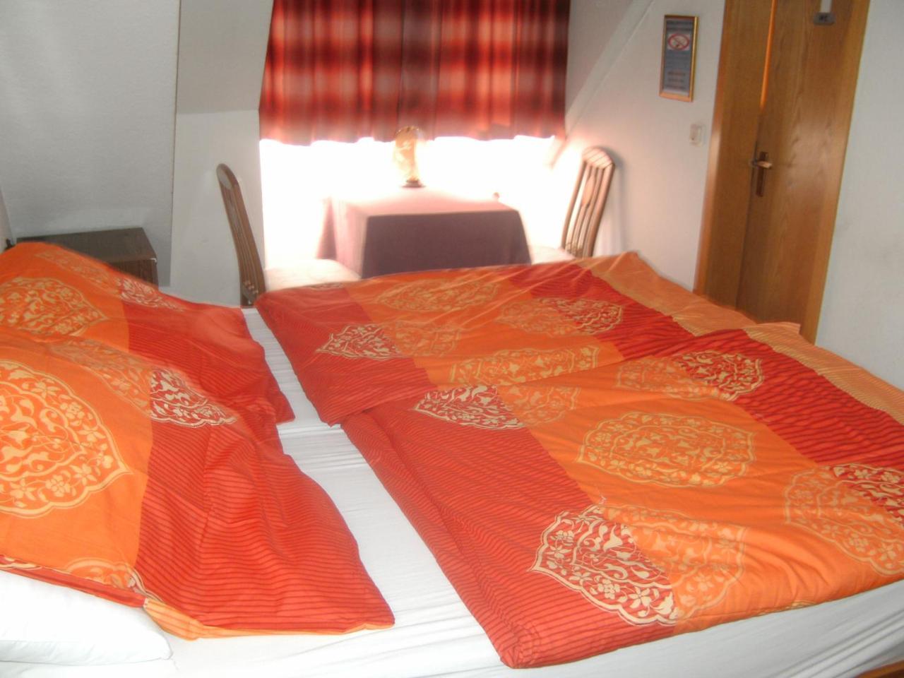 Monteurhotel Garni Alter Olper Hof Lindlar Exterior foto